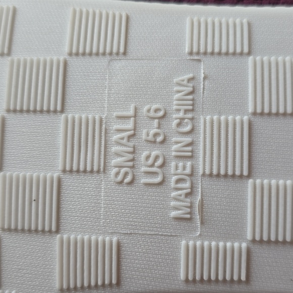 EAST 5TH BRAND WOMENS WINE COLOR RIBBED & FAUX FUR SLIP-ON SLIPPERS SIZE SMALL - Picture 7 of 11